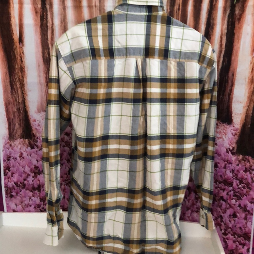 20x MENS flannel tan/neutral color button up SMALL - Picture 8 of 8